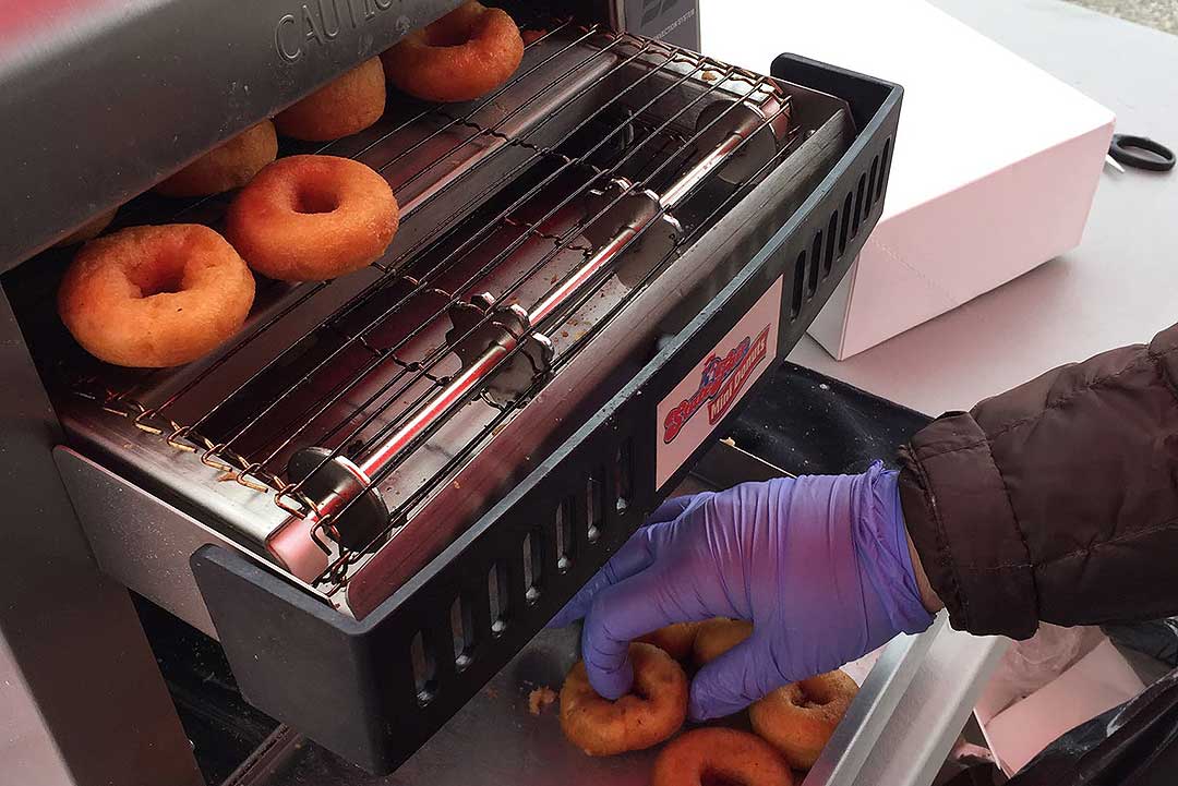 Mini donut oven
